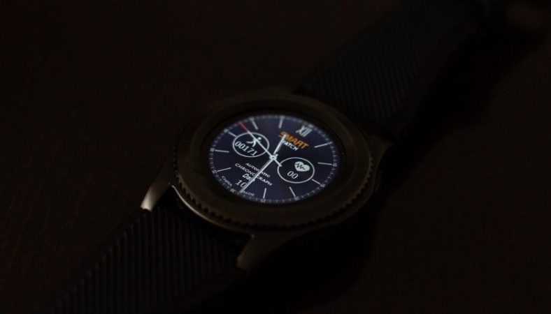 is-it-safe-to-wear-smartwatch-while-sleeping-get-the-answer