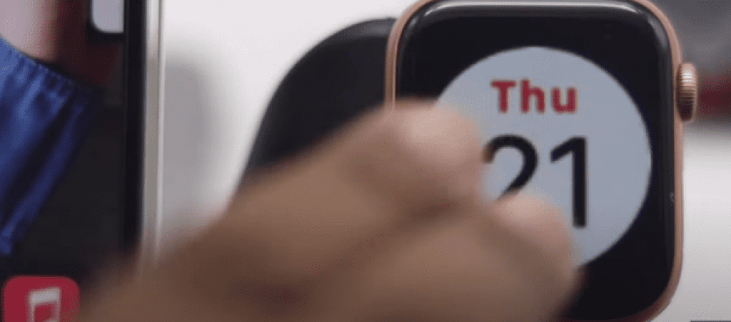 Double-tap on your watch screen to toggle off the zoom
